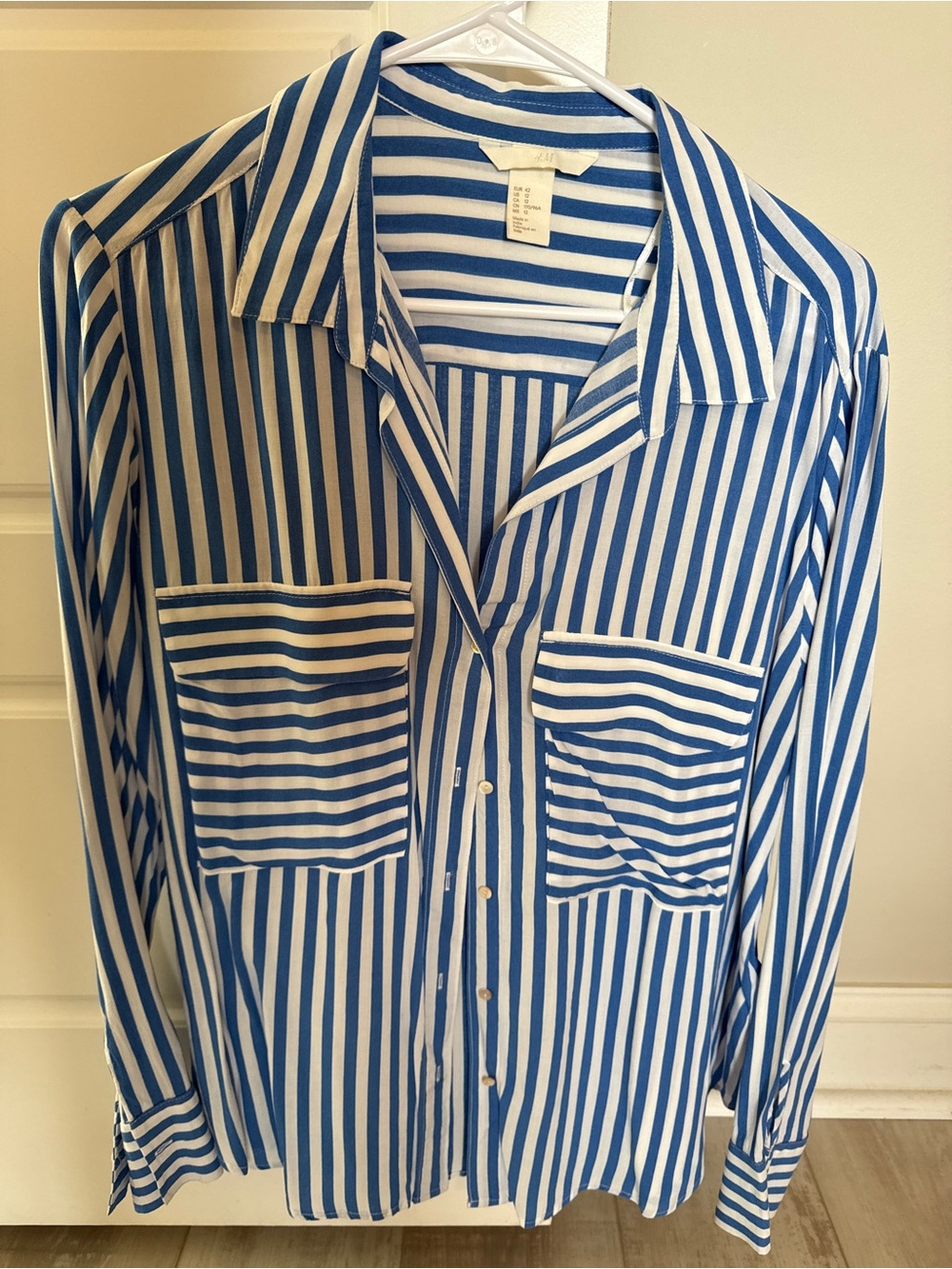 H&M Blue and White Striped Button-Up Shirt
